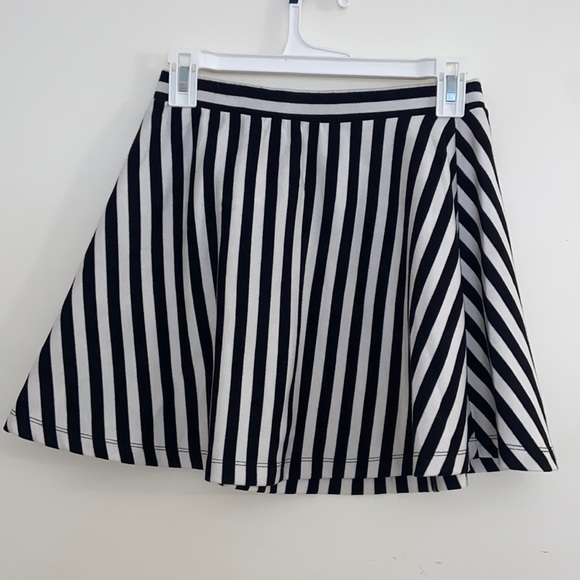 Forever 21 Dresses & Skirts - Forever 21 Striped Skirt